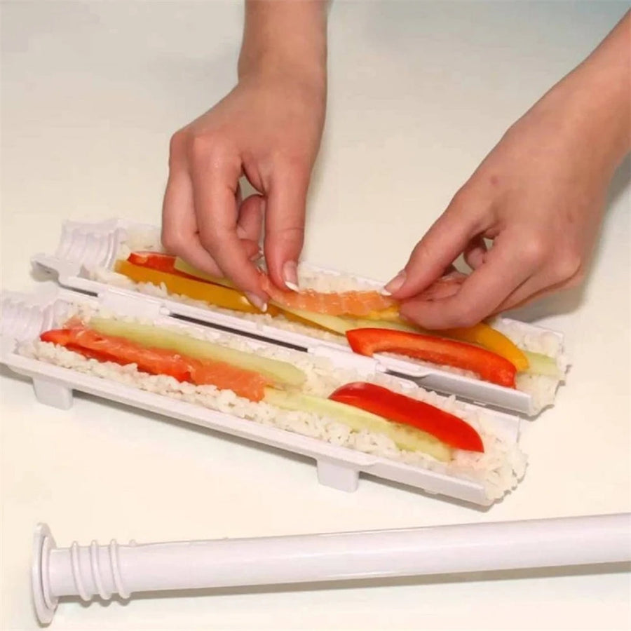 1Pcs Sushi Maker Roller DIY Sushi Making Machine Quick Vegetable Meat Rolling Gadgets Bazooka Japanese Rolled Rice Bento